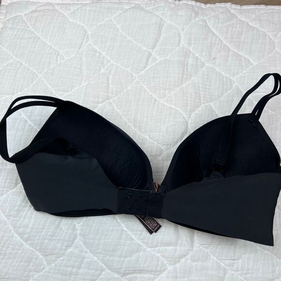 Victoria’s Secret Black Padded No-Wire Bra – Size 34DD - Picture 6 of 9